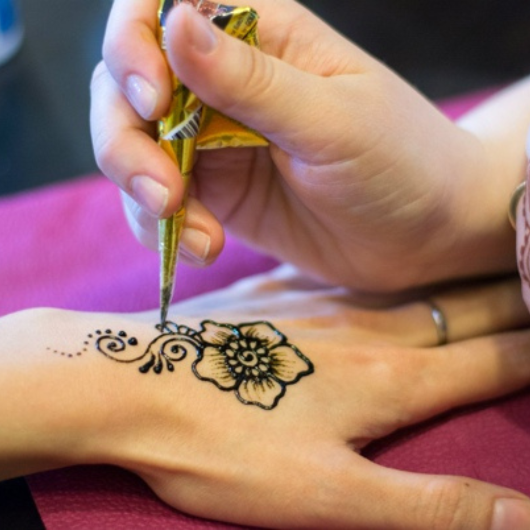 Cours d'initiation à l'art du henné